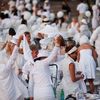 Photos: No Rain For The Massive Diner En Blanc Picnic Party Last Night